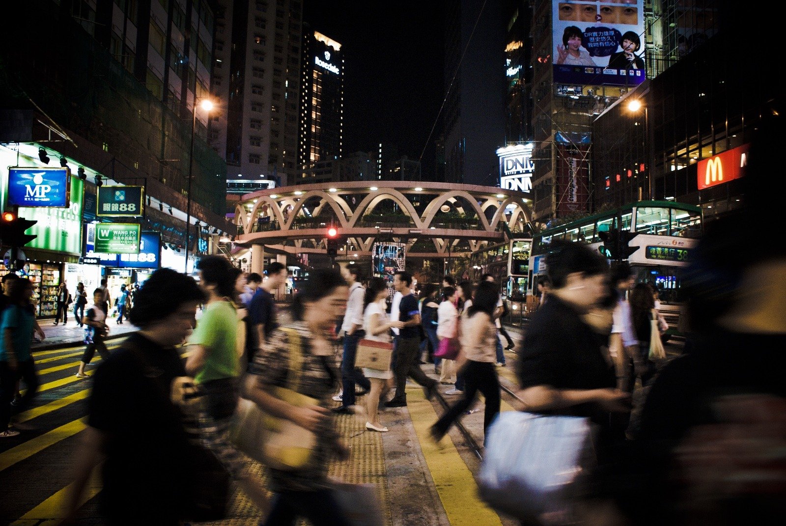 Always busy_Hong_Kong_People